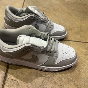 Brand New never worn Nike low rise dunk is color “Grayish Fog”